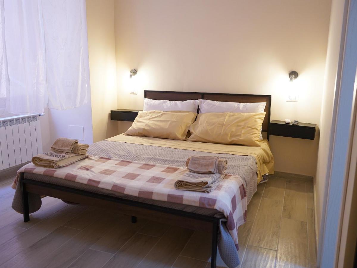 Giulia'S Home เนเปิลส์ ภายนอก รูปภาพ